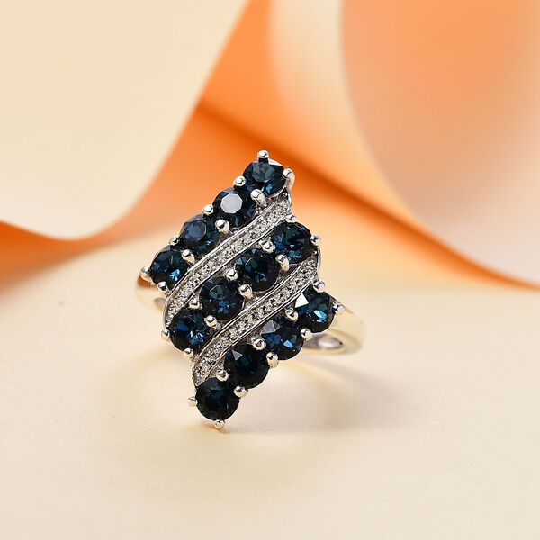 J Francis gefertigt mit SWAROVSKI- Montana und weißer Swarovski Kristall Ring image number 2