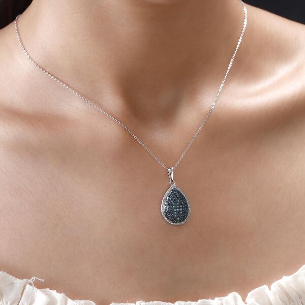 Blauer und wei&szlig;er Diamant-Cluster-Anh&auml;nger mit Kette, 925 Silber platiniert, 1,00 ct. image number 2