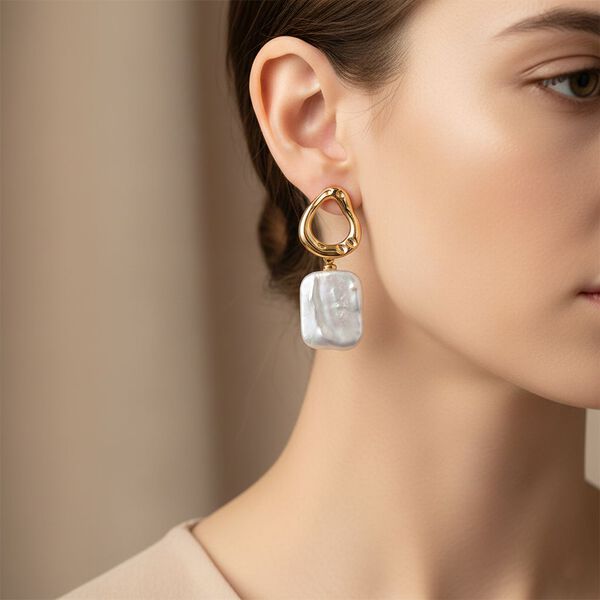 Wei&szlig;e Keshi Perle Ohrringe Nickelfreies Messing, Goldfarben image number 3