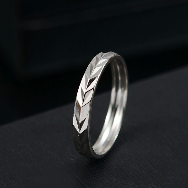 Strukturierter Bandring in 950 Platin image number 1