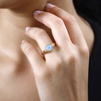 AA nat&uuml;rlicher, &auml;thiopischer Welo Opal und Zirkon-Ring - 1,29 ct.
