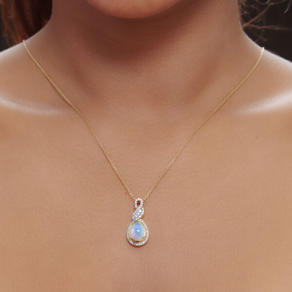 Natürlicher, äthiopischer Opal und Zirkon-Halo-Anhänger in Silber image number 2