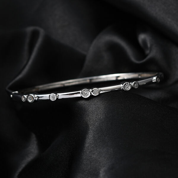 EverTrue 19cm Armreif mit Diamantakzenten in Silberton image number 1