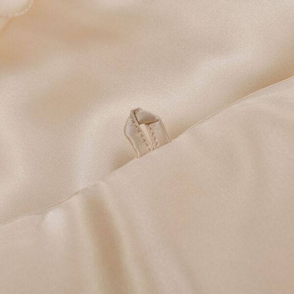 Serenity Night Seidendecke aus 100% Maulbeerseide mit 500gsm Kunstdaunenf&uuml;llung, 135x200cm, Beige image number 9
