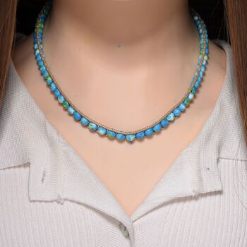 Flexible blaugr&uuml;ne Regenblumen-Yuhua-Quarzit Halskette - 80 ct.