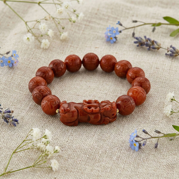 D'Joy flexibles rotes Jade Armband - 318 ct. image number 1