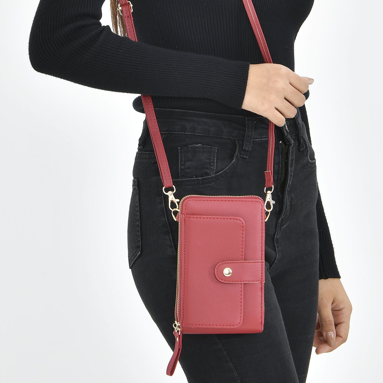 Magenta handbag 2025