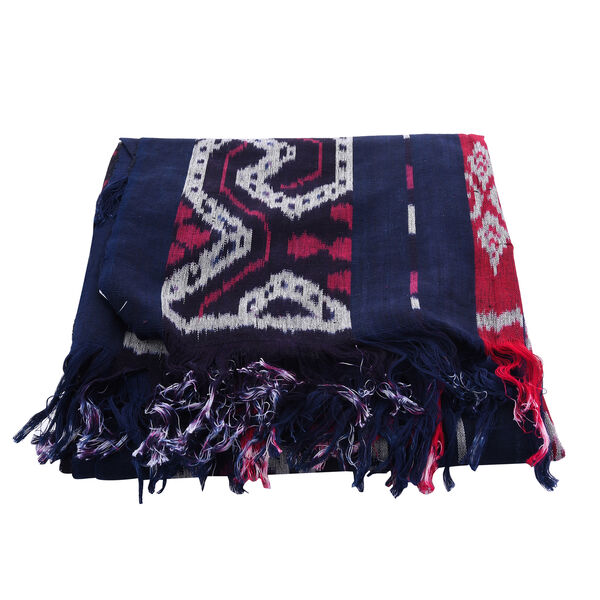 Handgefertigte Tenun-Decke mit Tiermotiv image number 1