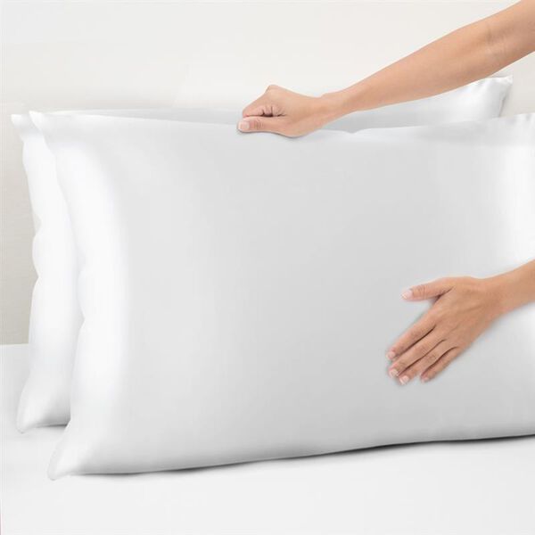 Kissenbezug aus 100% Maulbeerseide mit Hyalurons&auml;ure und Argan&ouml;l (Gr&ouml;&szlig;e 50x75cm) - Wei&szlig; image number 1