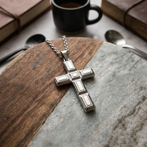 Kreuz Anh&auml;nger mit Kette, Reiner Edelstahl, ca. 50 cm, Silberfarben image number 2