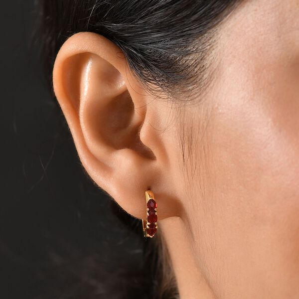 D'Joy AA mexikanische Kirschfeuer-Opal Ohrringe - 0,93 ct. image number 3