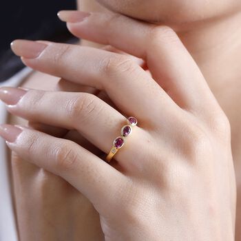 Labor roter Beryll und Diamant-Ring - 0,52 ct.