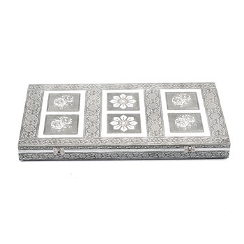 Schmuckaufbewahrungsbox im Vintage-Look, Bl&uuml;ten-Pr&auml;gung