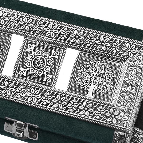 Handgefertigte Schmuckbox mit Lebensbaum-Prägung, oxidiertes Finish, 20x13x7 cm, Silber-Grün image number 6