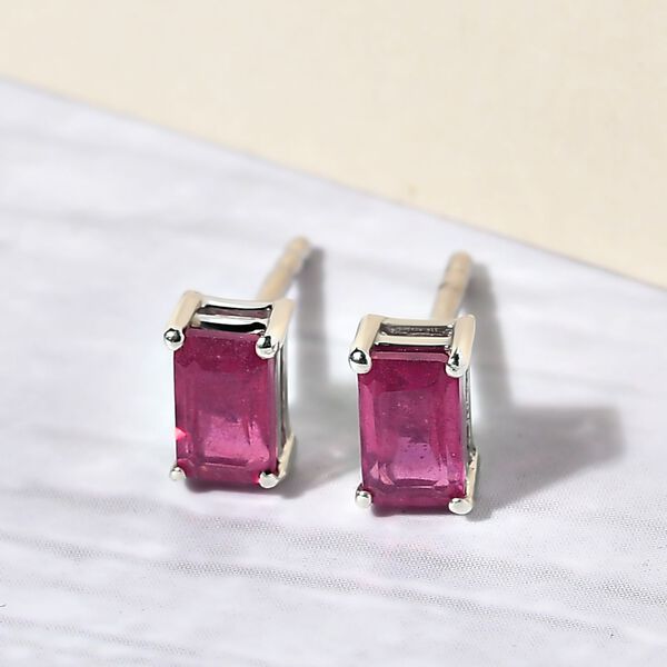 Afrikanische Rubin-Ohrringe, (Fissure gef&uuml;llt), 925 Silber platiniert ca. 0,77 ct image number 2