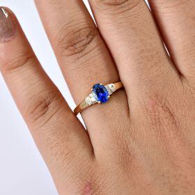 AAA ceylonfarbener Saphir und Diamant Ring in 585 Gold - 1 ct.