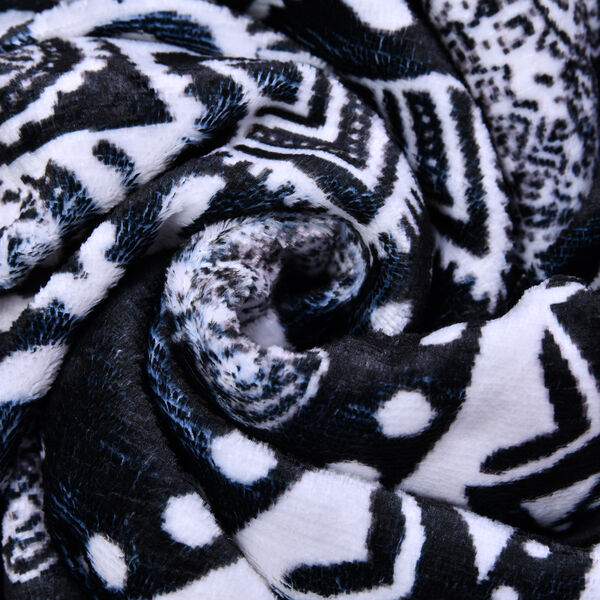 SERENITY NIGHT: 3er-Set - kuschelige Steppdecke und 2 Kissenbez&uuml;ge, Off-White und Dunkelblau&nbsp; image number 8