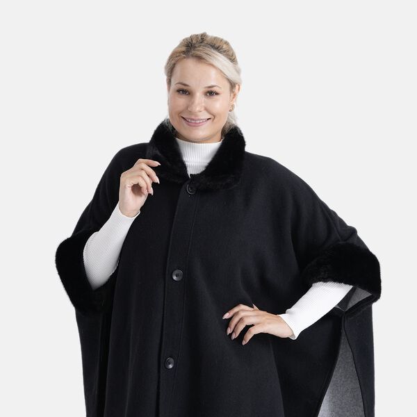 LA MAREY - Signature Kunstfell-Poncho mit Pl&uuml;schkragen und Umschlag&auml;rmeln, Einheitsgr&ouml;&szlig;e, Tiefschwarz image number 6