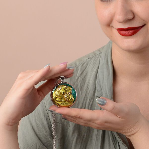 STRADA Taschenuhr mit 79cm Kette im L&ouml;we und L&ouml;wenbaby Motiv, Japanisches Uhrwerk image number 2