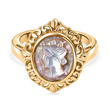 Italienischer Kamee Ring aus Conch-Muschel in Goldton
