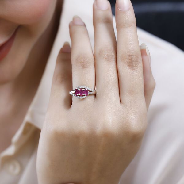 Afrikanischer Rubin (Fissure gefüllt), Weißer Zirkon Ring, 925 Silber platiniert (Größe 21.00), ca. 1.36 ct image number 3