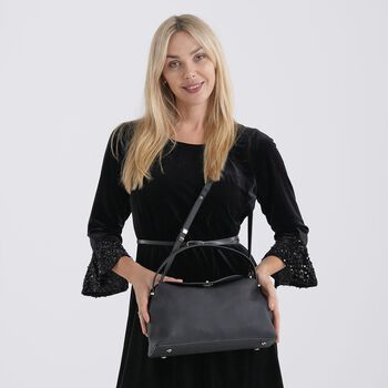 "Genuine Leather crossbody bag Color:Black Size:32*19*11cm        Wall: Genuine Leather Lining: Polyester Exterior:lock-1 Interior: zipped-1,slid-1"