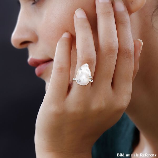 GP Regina Kollektion - weißer Barockperle, blauer Saphir und Zirkon-Ring - 0,17 ct. image number 3