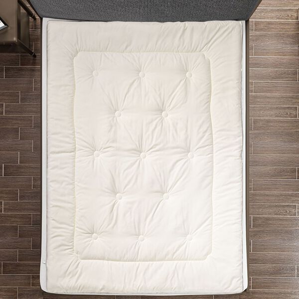 Serenity Night - Bettdecke aus 20% Seide und 80% Kunstdaunen, 135x200 cm image number 1