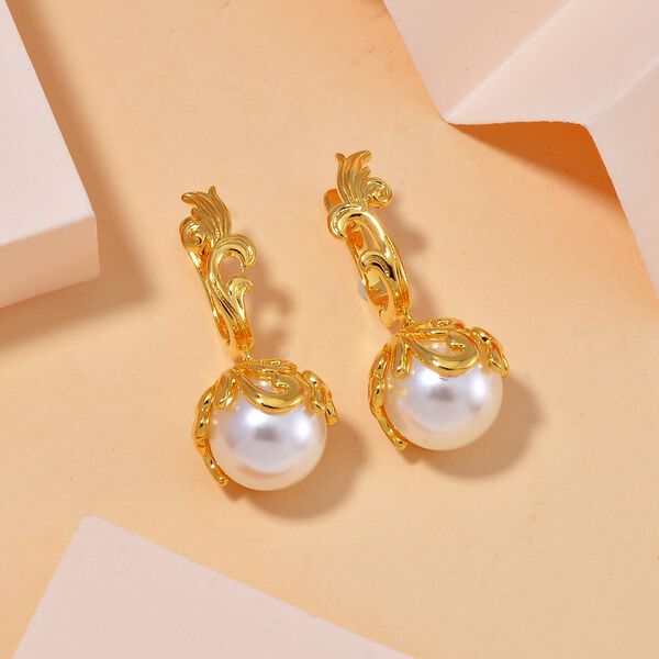 Weiße Muschelkernperle Ohrringe Messing image number 2