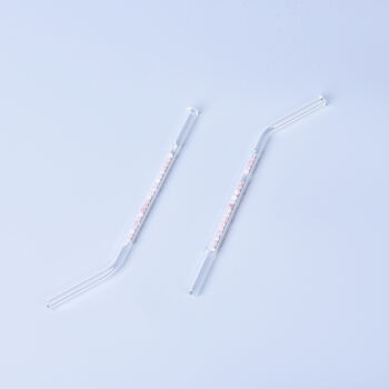 Glas Trinkhalme, gef&uuml;llt mit Edelsteinen, Rosenquarz