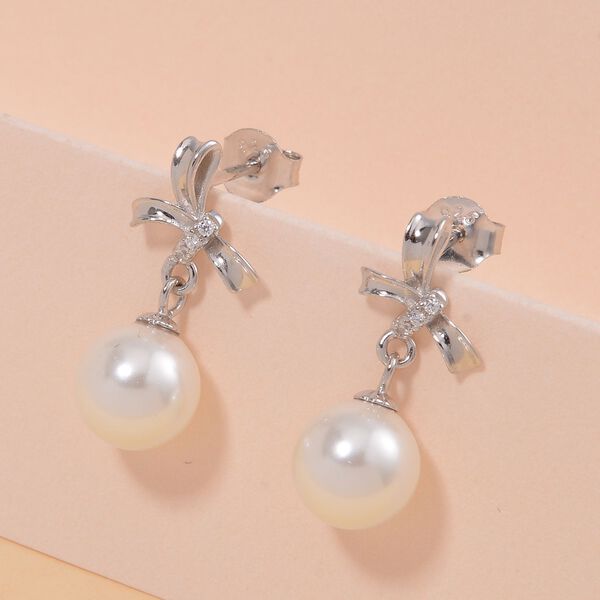 Weiße Muschelkernperle und Zirkonia -Ohrringe - 7,65 ct. image number 2