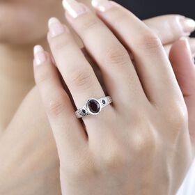 Roter Granat-Ring - 1,59 ct.