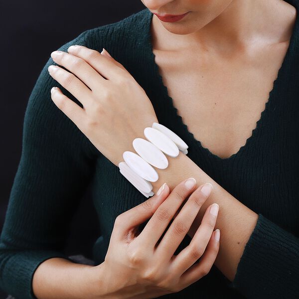 Weiße Muschelkernperle Armband Flexibel image number 2