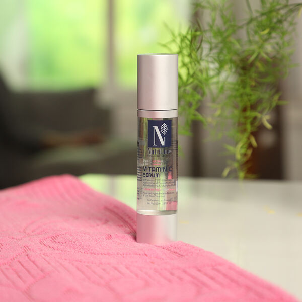 NutriGlow - Vitamin C Serum 50 ml image number 2