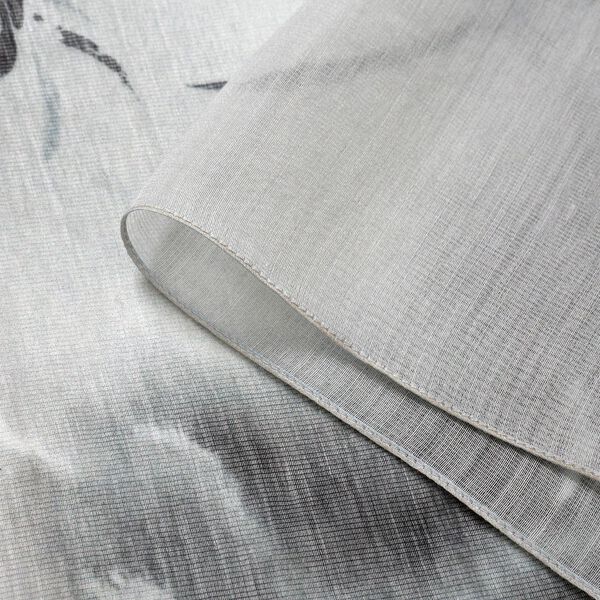 LA MAREY - Luxuriöser Floral-Print Schal, Merinowolle und Maulbeerseide, Koifische image number 4