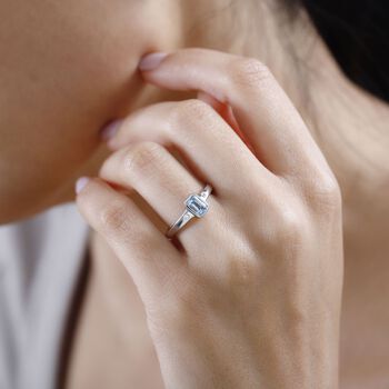 Espirito Santo AAA Aquamarin und Zirkon Ring, ca. 0.59 ct.