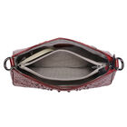 Schultertasche aus 100% echtem Leder mit Kroko-Prägung, Weinrot  image number 4