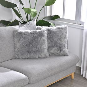 Luxury Edition: 2er Set Wolkenweicher Kunstfell Kissenbezüge mit Wildleder Rückseite, 45x45 cm, silber