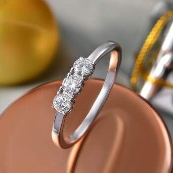 Moissanit Ring, 925 Silber platiniert - 0,71 ct.