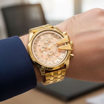 GENOA Japanisches Uhrwerk - Exklusive Uhr mit Pfirsich-Zifferblatt, vergoldetem Edelstahlband und Dornschlie&szlig;e - Pfirsich