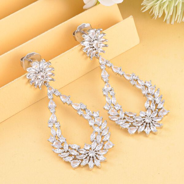 Designer wei&szlig;e Zirkon-Ohrringe, ca. 4.00 ct image number 1