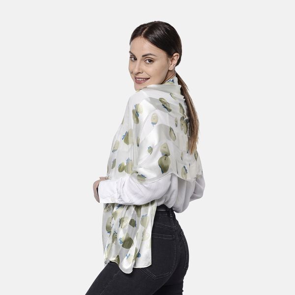 LA MAREY: Bedruckter Schal aus 100% Maulbeerseide, Erdbeermuster, inkl. Geschenkbox, Wei&szlig;-Sandfarben&nbsp; image number 2