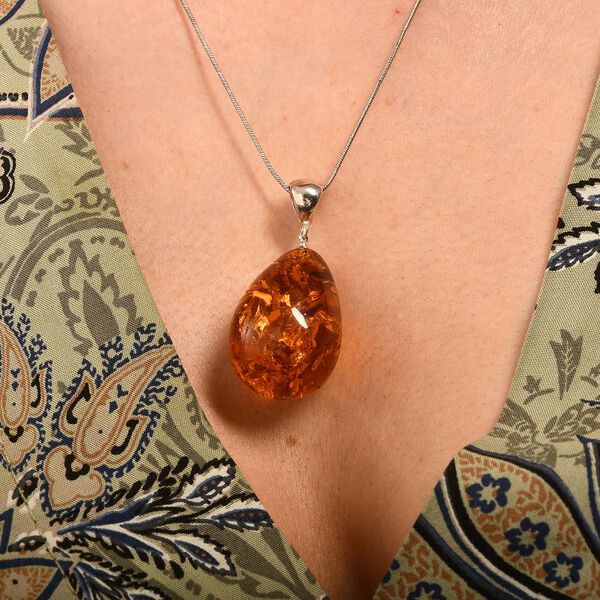 Nat&uuml;rlicher, baltischer Bernstein Anh&auml;nger, ca. 25,00 ct. image number 1