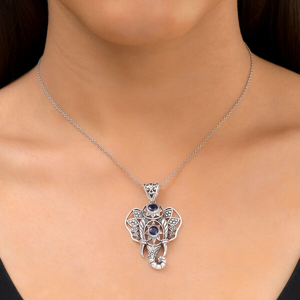 Handgearbeiteter Masoala Saphir-Anh&auml;nger, (Fissure gef&uuml;llt), 925 Silber Schwarz oxidiert ca. 1,57 ct image number 2