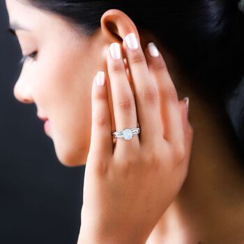 Nat&uuml;rlicher, &auml;thiopischer Welo Opal und wei&szlig;er Zirkon Ring, 925 Silber platiniert (Gr&ouml;&szlig;e 21.00) ca. 1.42 ct