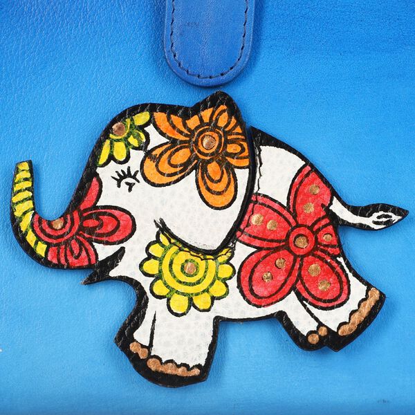 SUKRITI- Handbemalte Brieftasche aus Echtleder mit verstellbarem Schulterriemen und Schl&uuml;sselanh&auml;nger, Blau image number 9