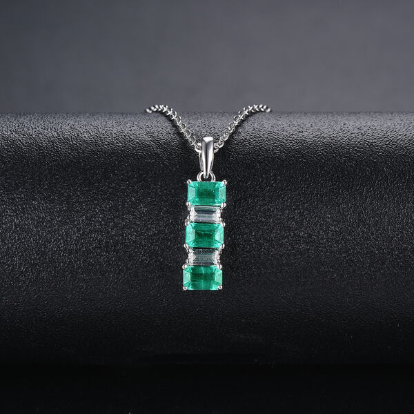 AAA Kagem sambischer Smaragd und Zirkon-Anh&auml;nger mit Kette - 1,36 ct. image number 1