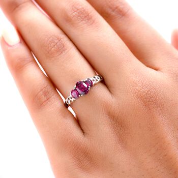 Rhodolith Granat-Trilogie-Ring, 925 Silber platiniert, 1,02 ct.