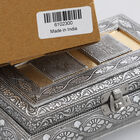 Handgefertigte Aufbewahrungsbox aus Teakholz mit Aluminiumfinish, Antik-Stil, Silber image number 7