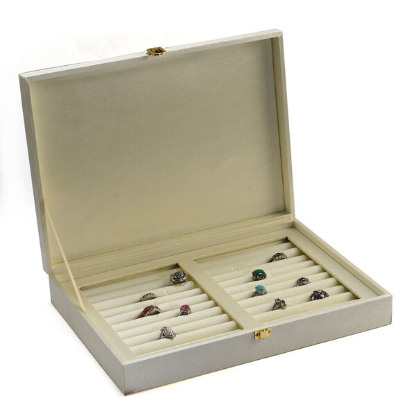 Schmuckbox bestickt mit Perlen und Pailletten, Schwarz image number 9